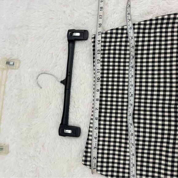 & Other Stories Gingham Mini Skirt Size 4 Classic Black and White - Picture 8 of 9